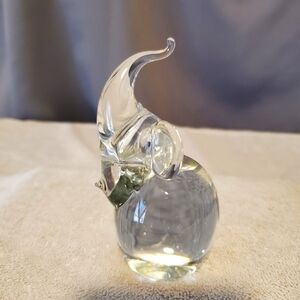 Art Glass Elephant Figurine Paperweight